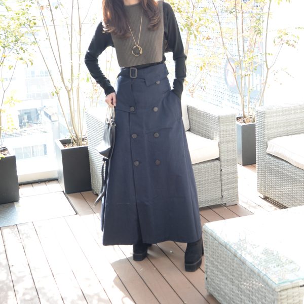 TOPS：ショート丈ベスト