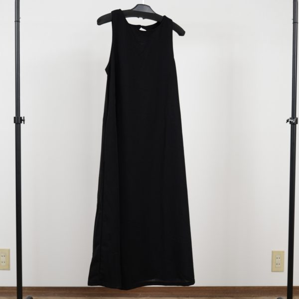 DRESS：黒色のロングワンピース　（ノースリーブ）　VV-132